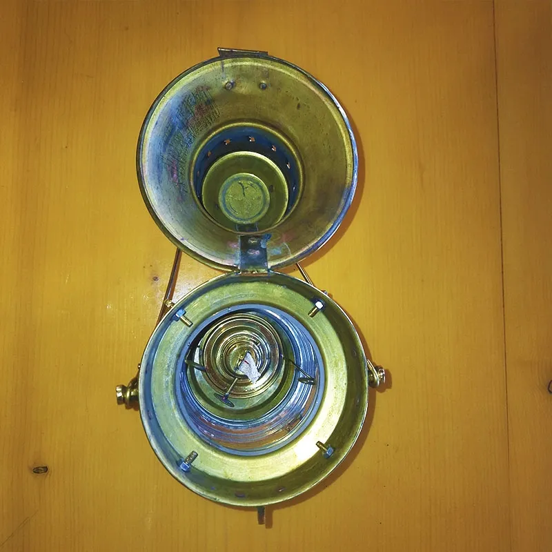 Bronze lantern – retro bronze lamp