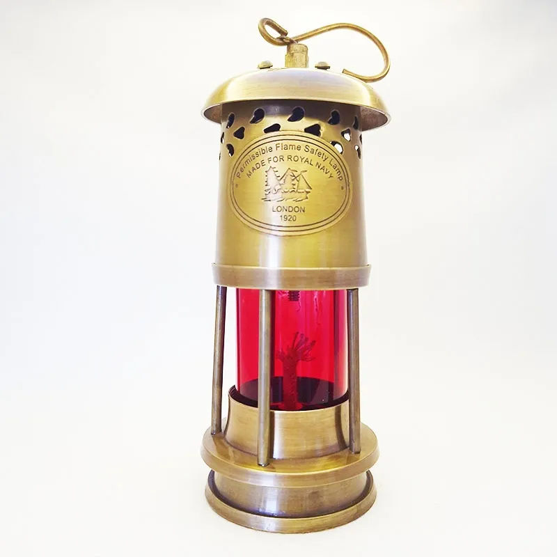 Bronze gas lamp