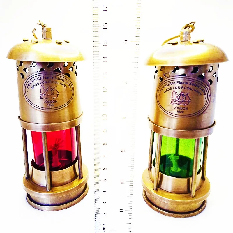 Bronze gas lamp