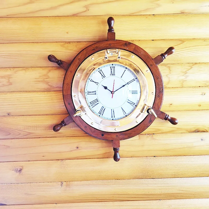 Luxury wall clock in the shape of a steering wheel