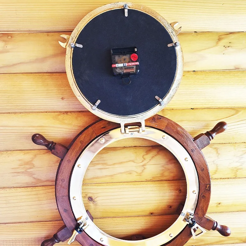 Luxury wall clock in the shape of a steering wheel